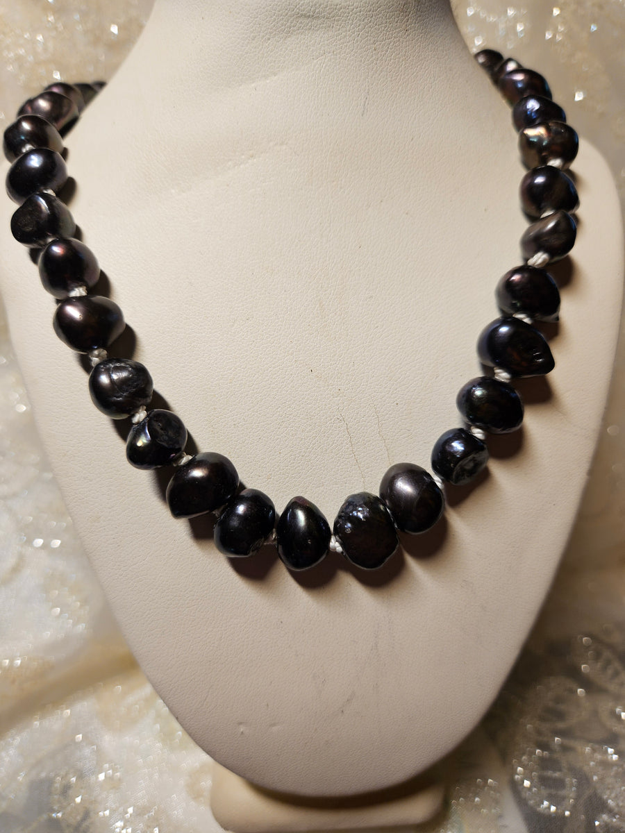 Tahitian Pearl Necklace